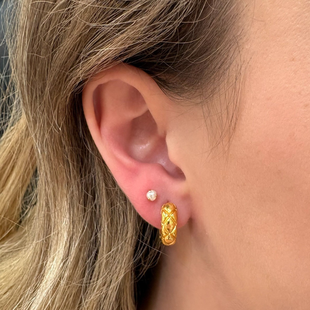 Pearl (2 sizes) Titanium Flat Back Studs (Plain / Everyday Minimalist)